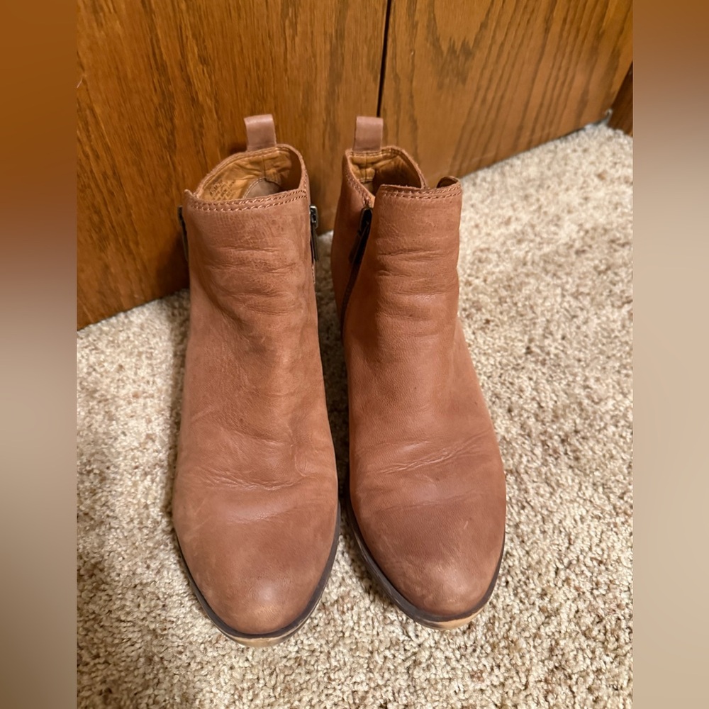 Lucky Brand Tan Leather Ankle Boots